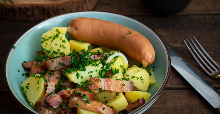 Kartoffelsalat mit Bockwürstchen und Löwensenf Extra scharf