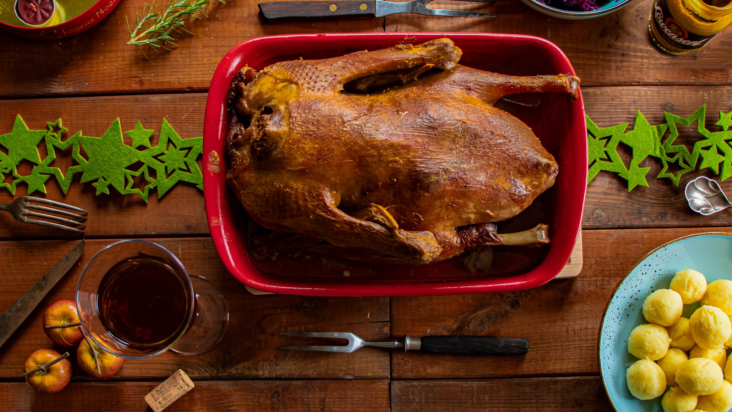 Weihnachtlicher Gänsebraten mit Löwensenf Honig Senf Marinade