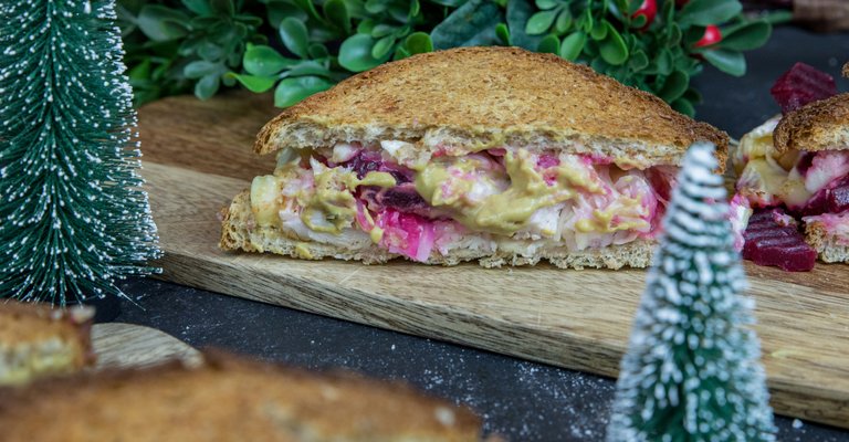 Wintersandwich Rezept mit Hühnchenfleisch und Löwensenf Senf