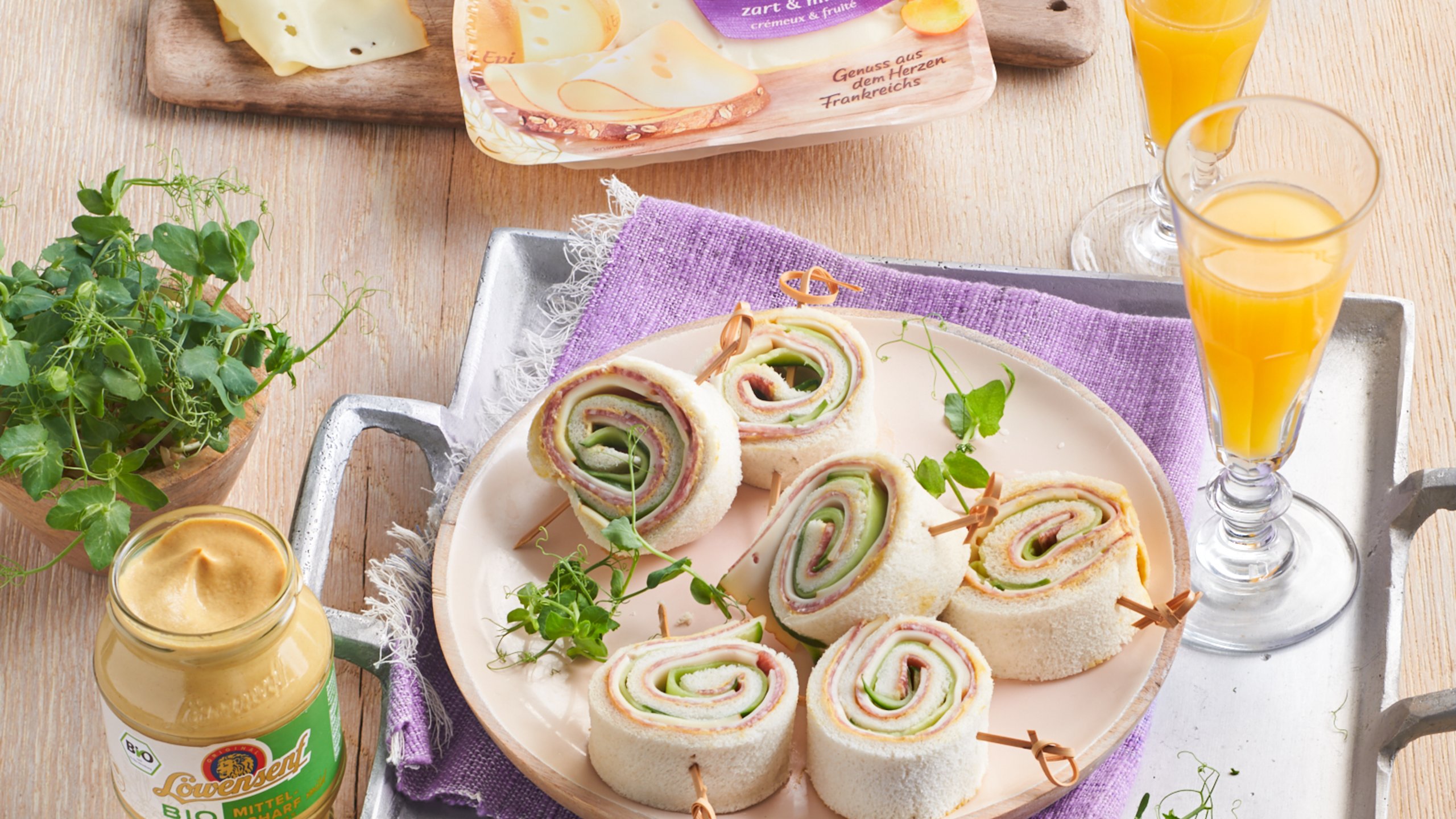 Sandwich - Sandwich Roulade mit Fol Epi und Löwensenf Bio Mittelscharf im 250 ml Tönnchen