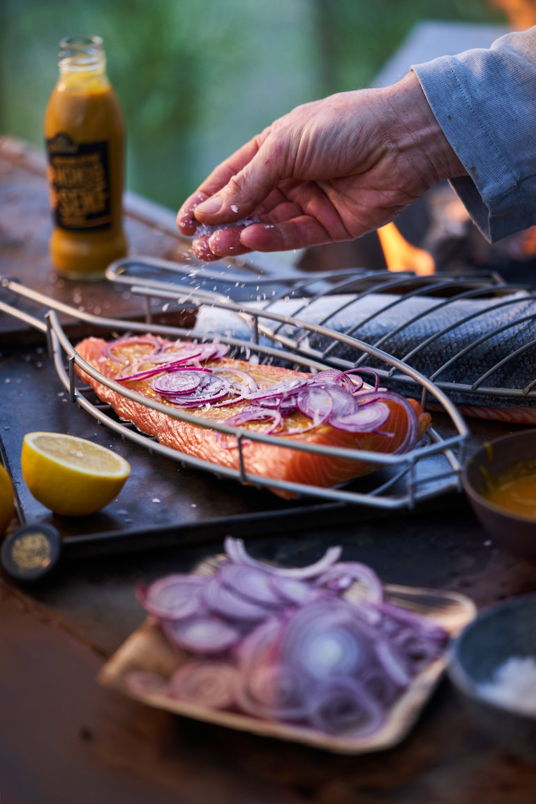 Gegrillter Lachs Löwensenf